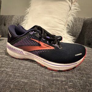 Brooks Adrenaline GTS 22 Women’s 9 Wide D Black Purple Running Shoes Sneaker EUC